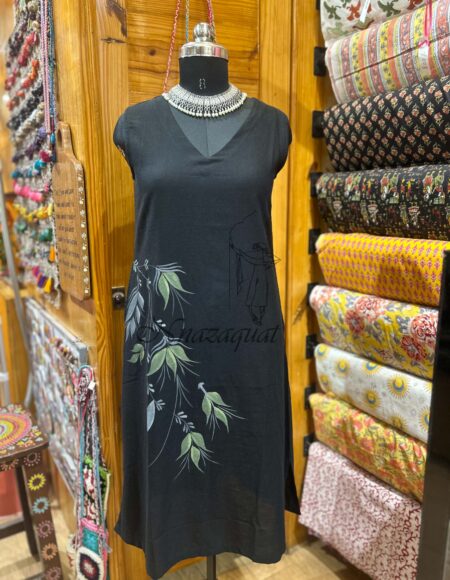 Hand-Painted Leaf Motif Cotton Linen Blend V-Neck Sleeveless Dress Black