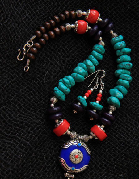 Tibetan turquoise necklace NND 2469