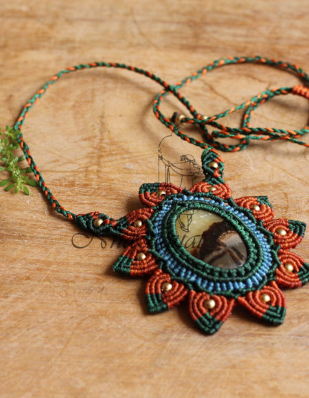 Macrame hand crafted Bohemian necklace NND 3938