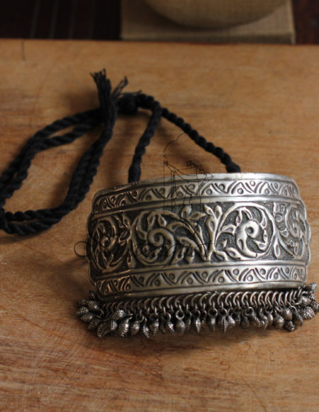 Silver lookalike Tribal choker SLA 51
