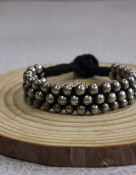 Silver lookalike small beads bracelet black SLA 69