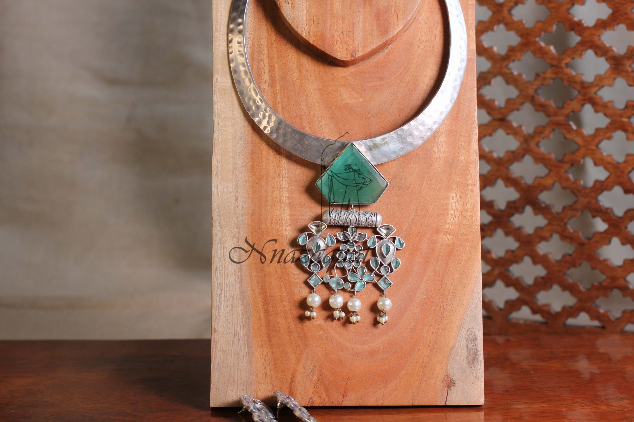 Necklaces Nnazaquat