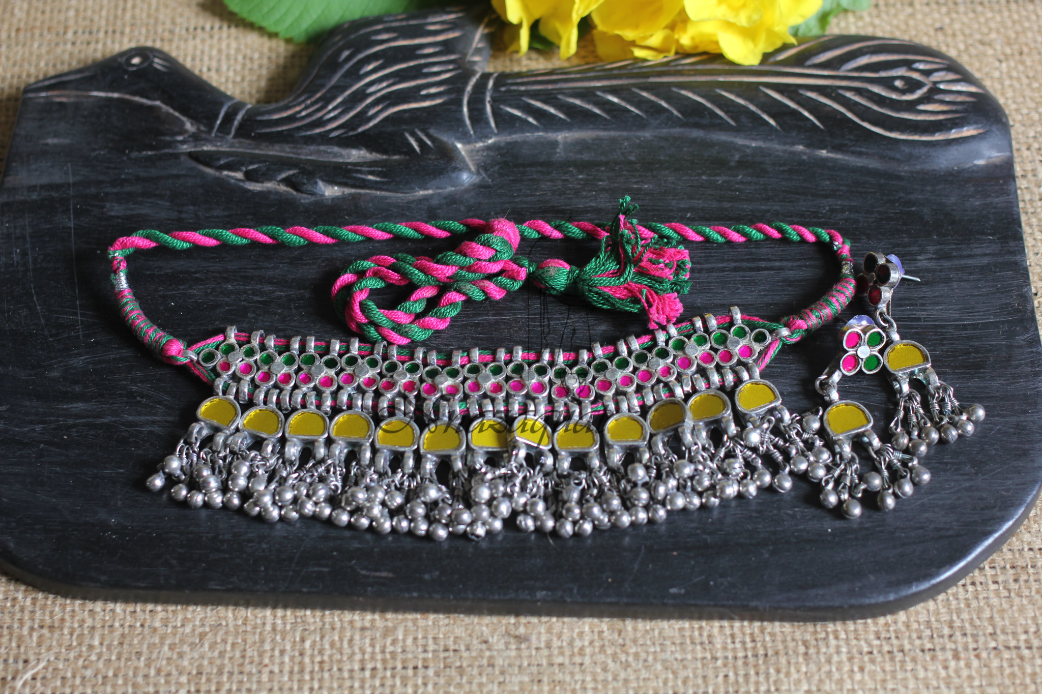 Afghani choker SLA 146 Y