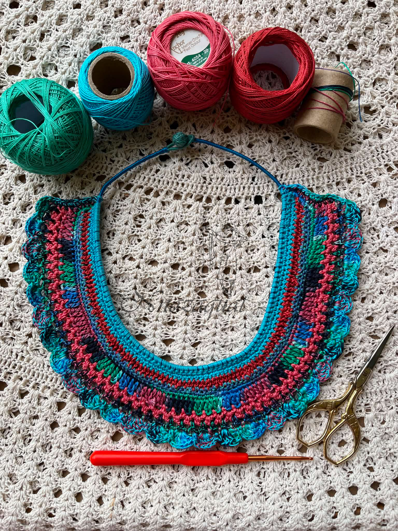 Crochet neckpiece Blue